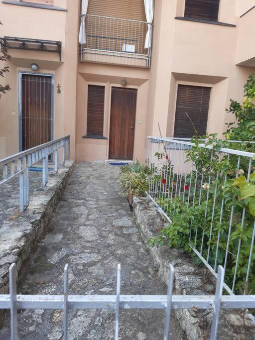 Casa Con Giardino: Varazze Buitenkant foto